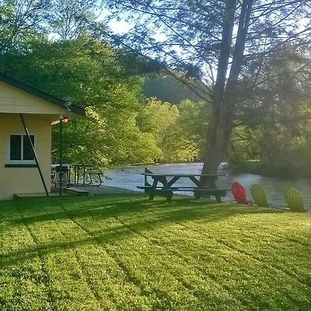 Riverbend Lodging บรายซันซิตี ภายนอก รูปภาพ