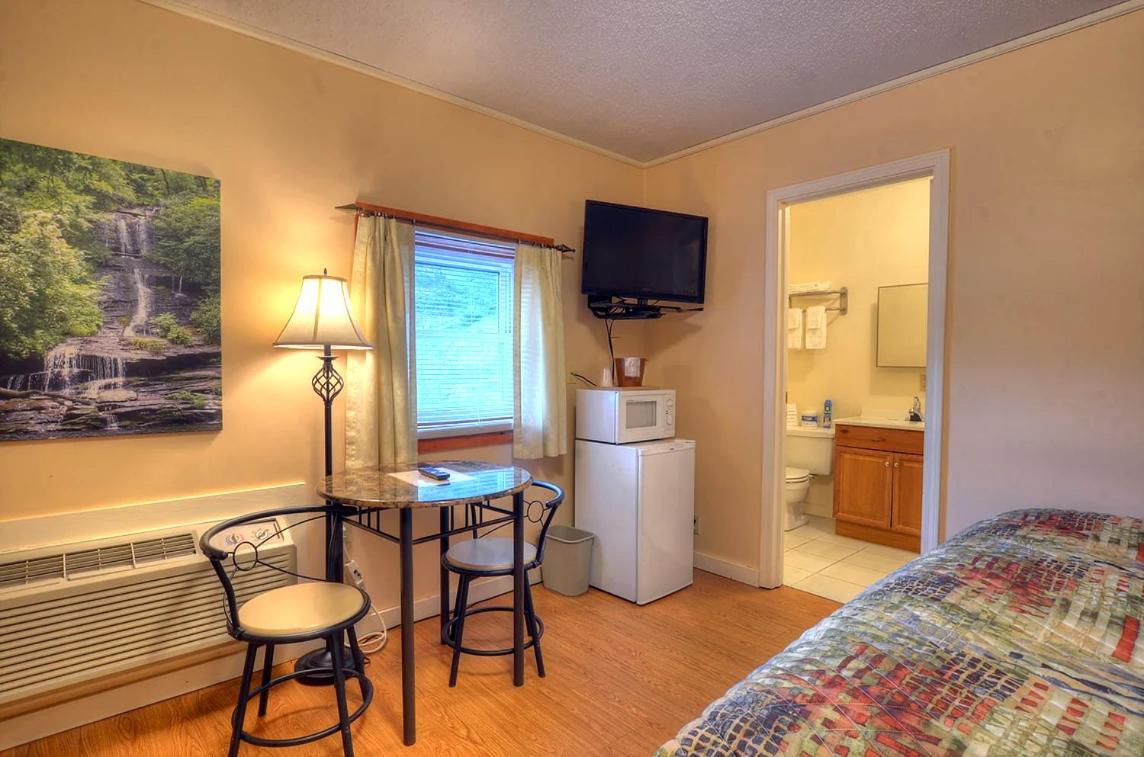 Riverbend Lodging บรายซันซิตี ภายนอก รูปภาพ