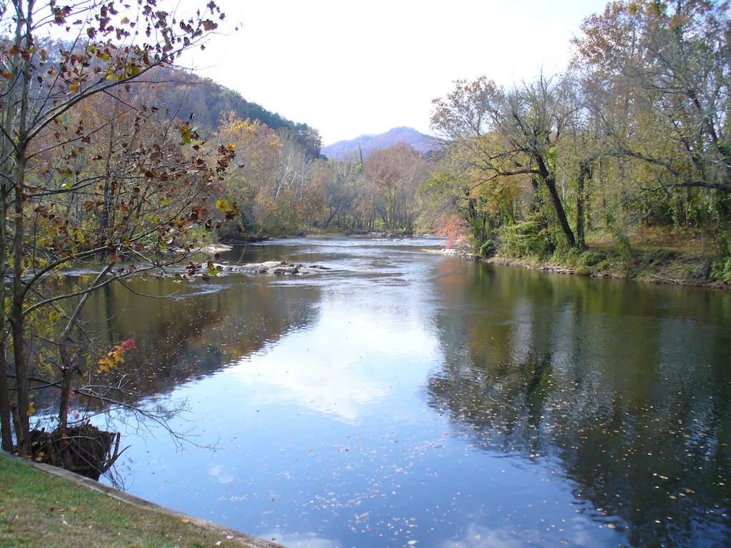 Riverbend Lodging บรายซันซิตี ภายนอก รูปภาพ