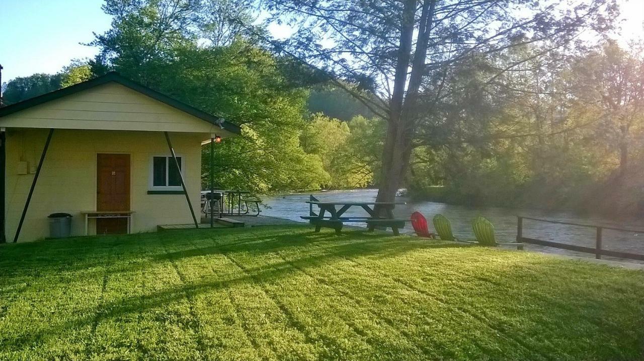 Riverbend Lodging บรายซันซิตี ภายนอก รูปภาพ