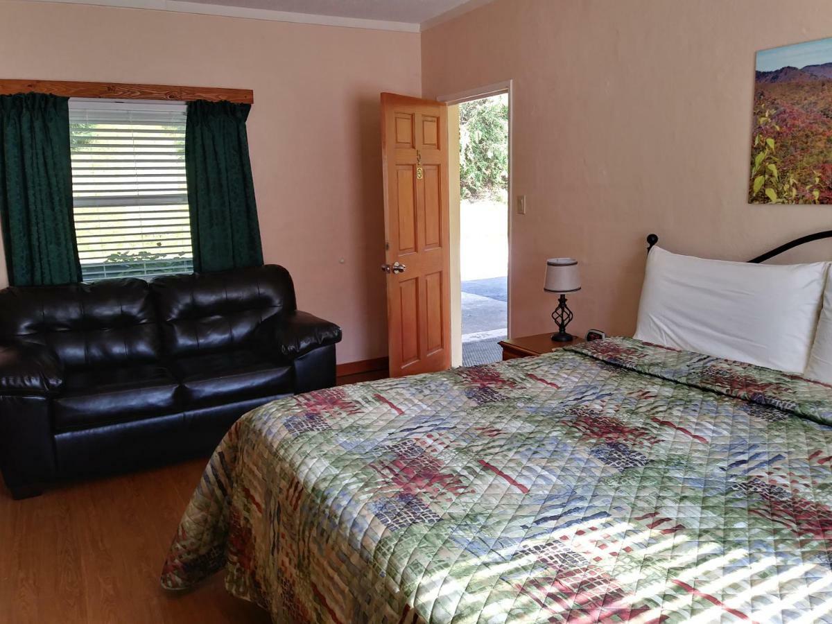 Riverbend Lodging บรายซันซิตี ภายนอก รูปภาพ