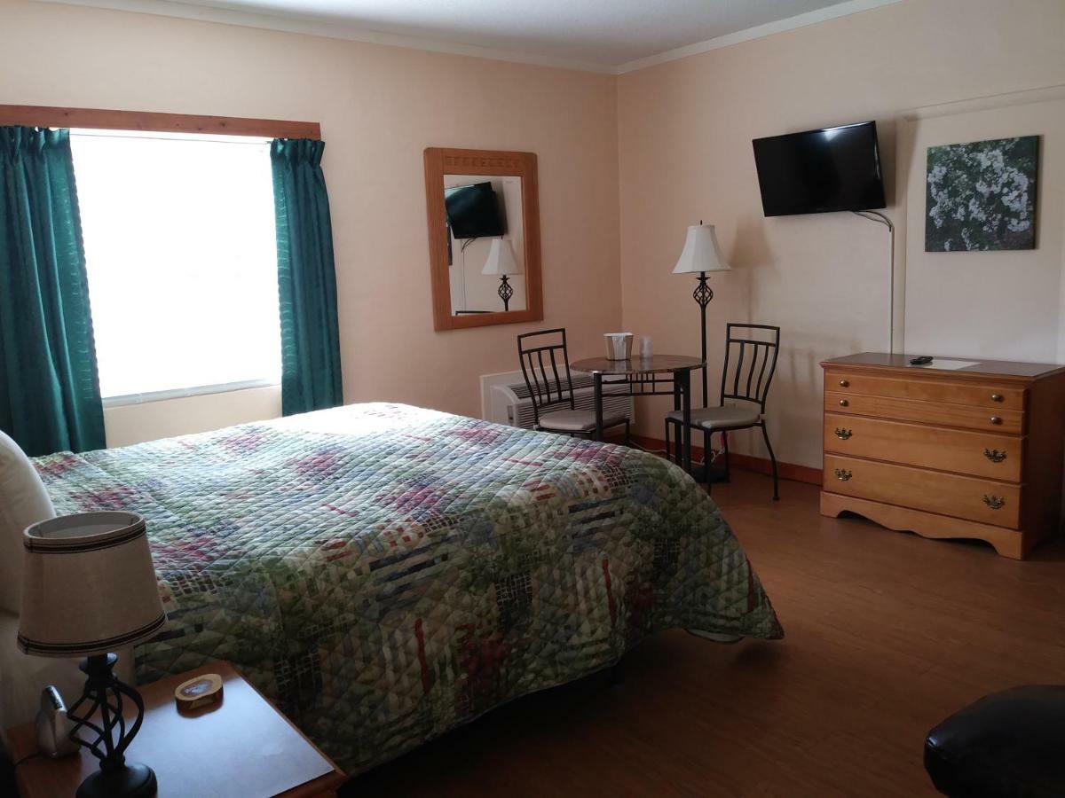 Riverbend Lodging บรายซันซิตี ภายนอก รูปภาพ